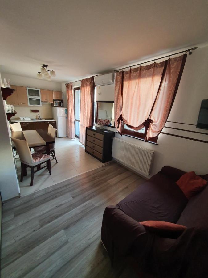 Hajdúszoboszló Krisi Apartman מראה חיצוני תמונה